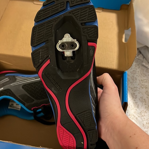 Shimano Women's Cycling Shoe SH-CW41L Size 40 EU / 7.8 US / 25.2 CM - Picture 3 of 3